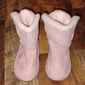 Toddler Girls Size 8 Birthday Cake Fur Boots